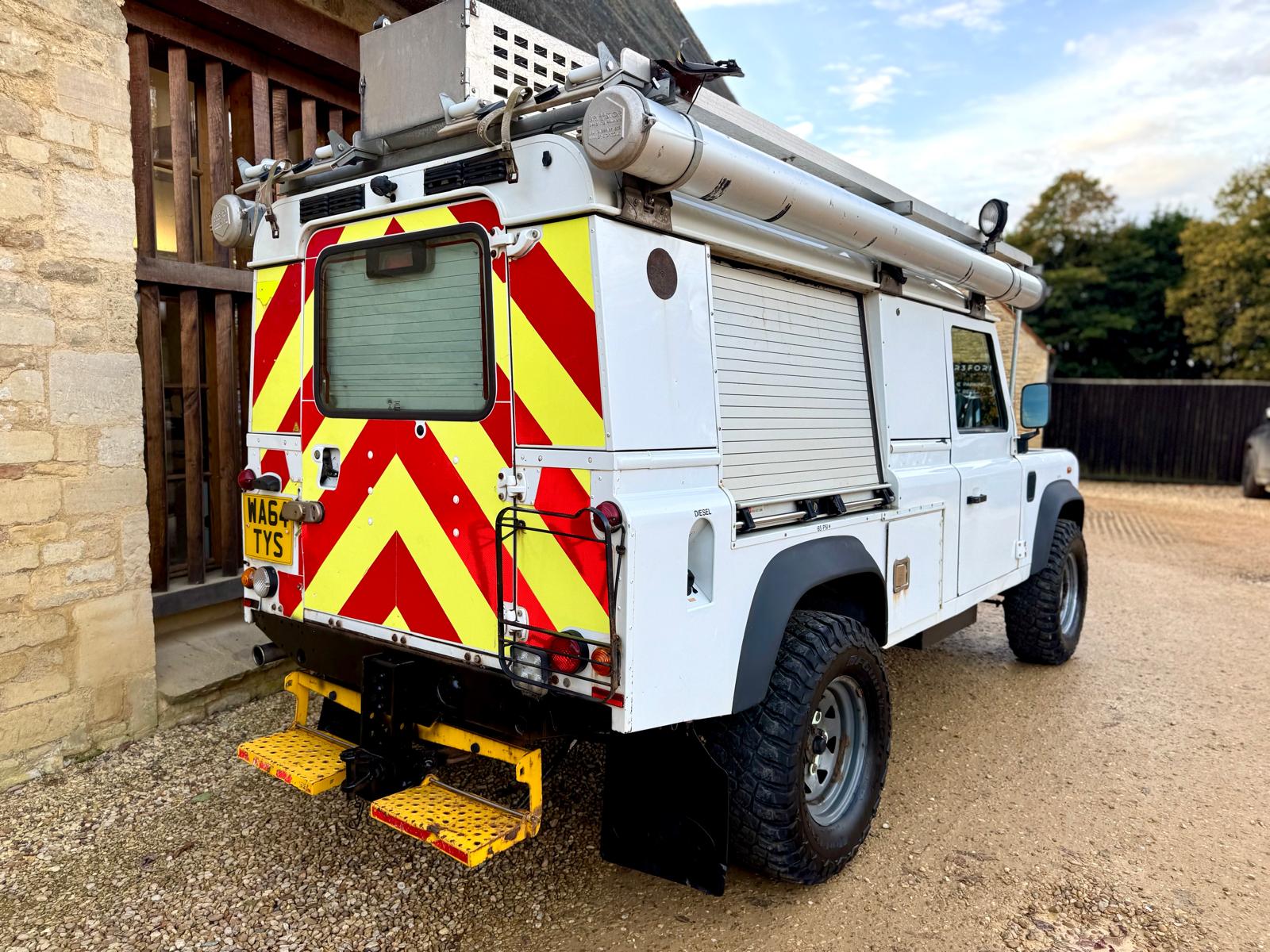 Utility Land Rovers LAND ROVER DEFENDER 2.2TDci HARD TOP UTILITY | Nene Overland Land Rover ...