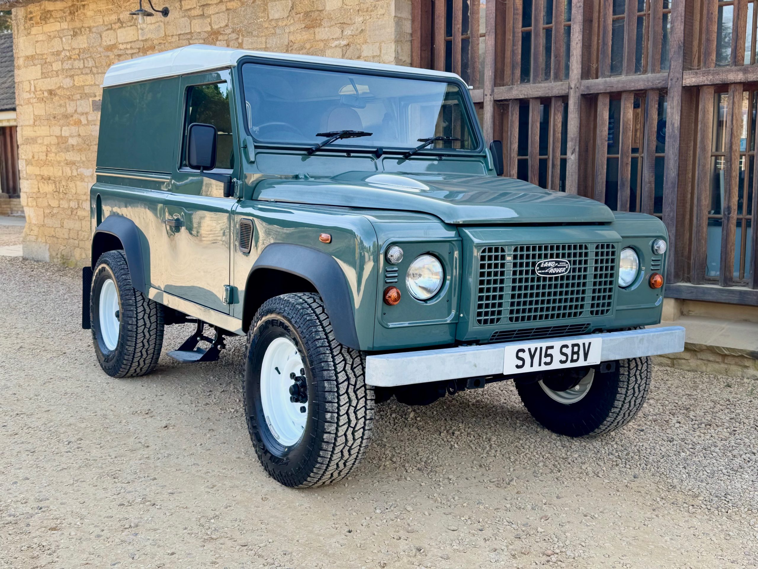 2015 Land Rover Defender 90