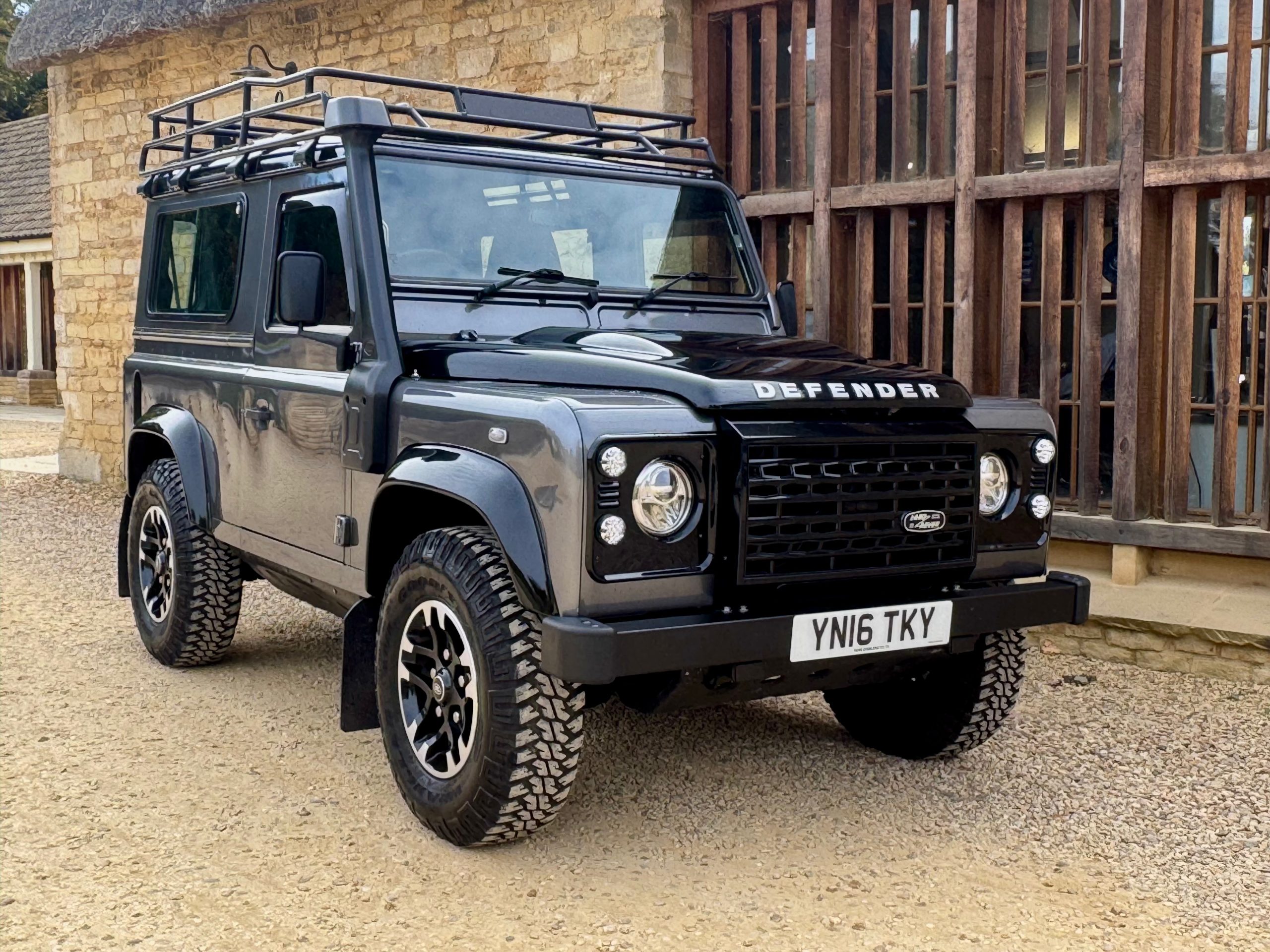 2016 Land Rover Defender 90